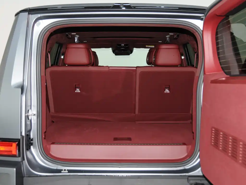 TANK TANK 700 NEW ENERGY