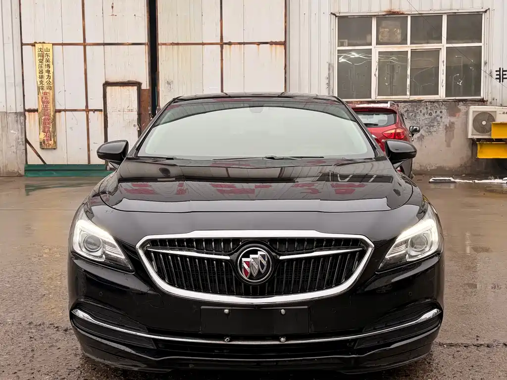 BUICK LACROSSE