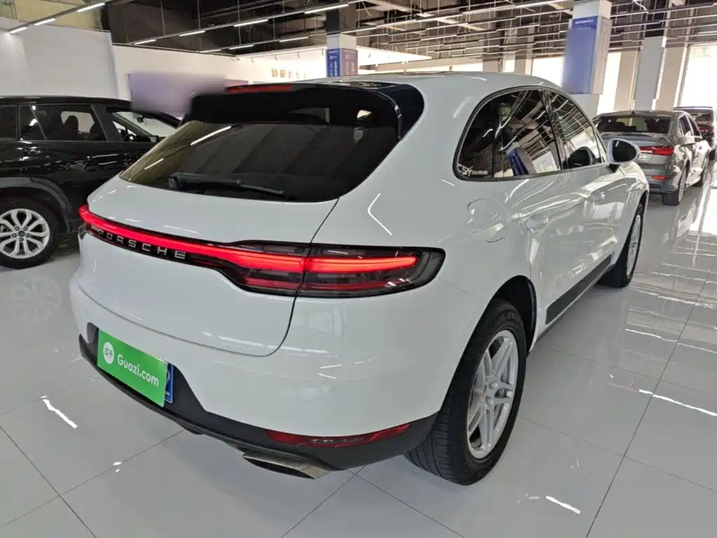 Porsche Macan — миниатюра 7