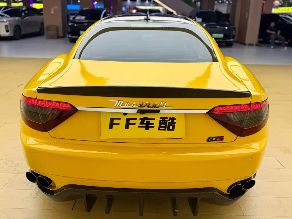 Maserati GranTurismo — миниатюра 7
