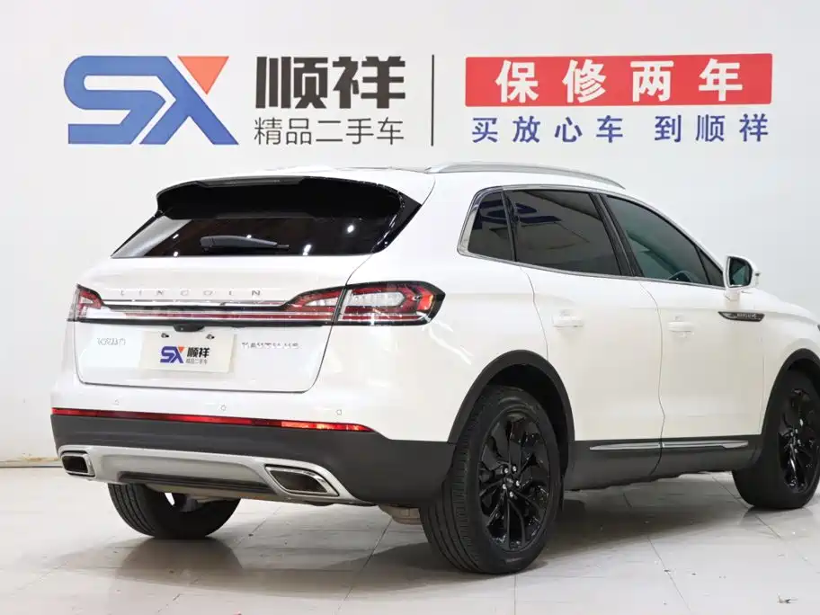 Lincoln Nautilus 2.0T 4WD Premium Edition, фото 4