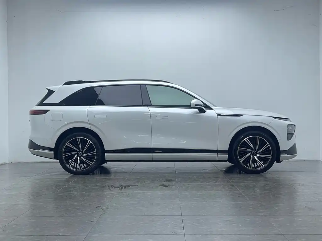 XPeng G9 — миниатюра 9