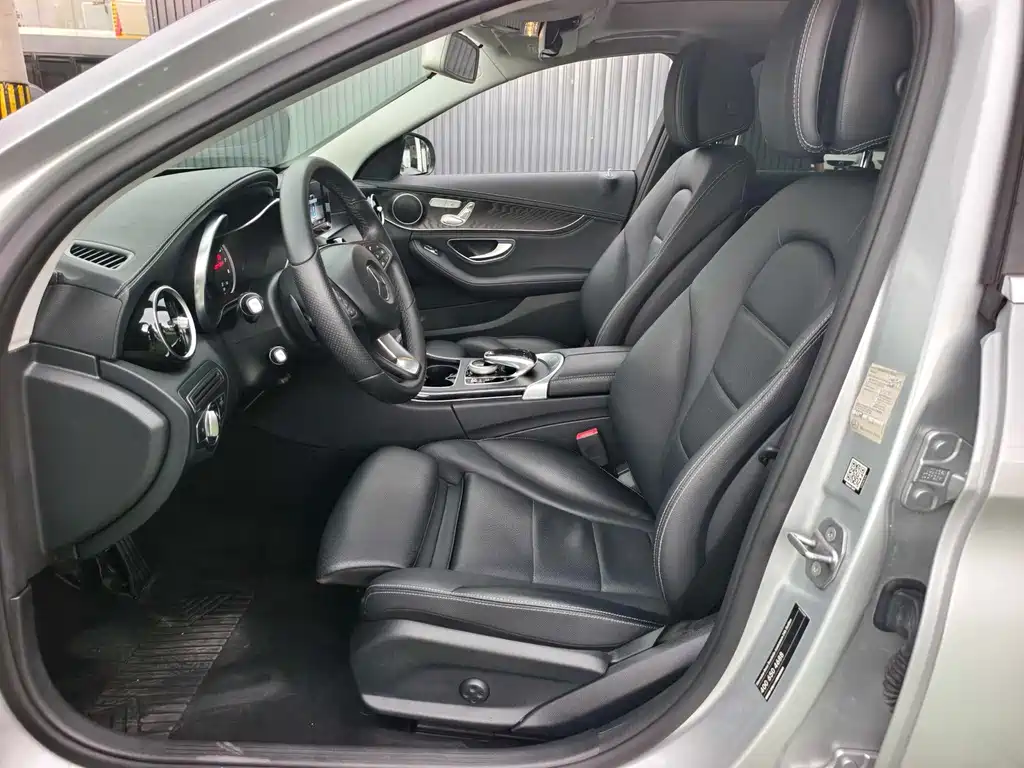 Mercedes-Benz C-Class — миниатюра 9