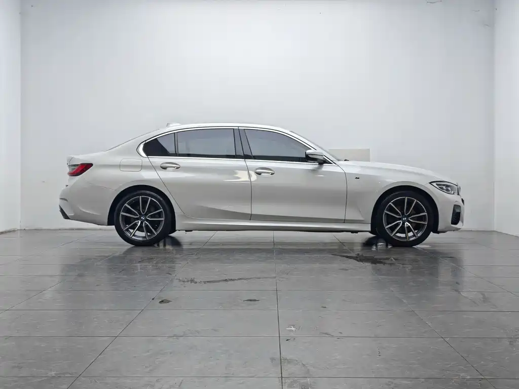 BMW 3 Series — миниатюра 11