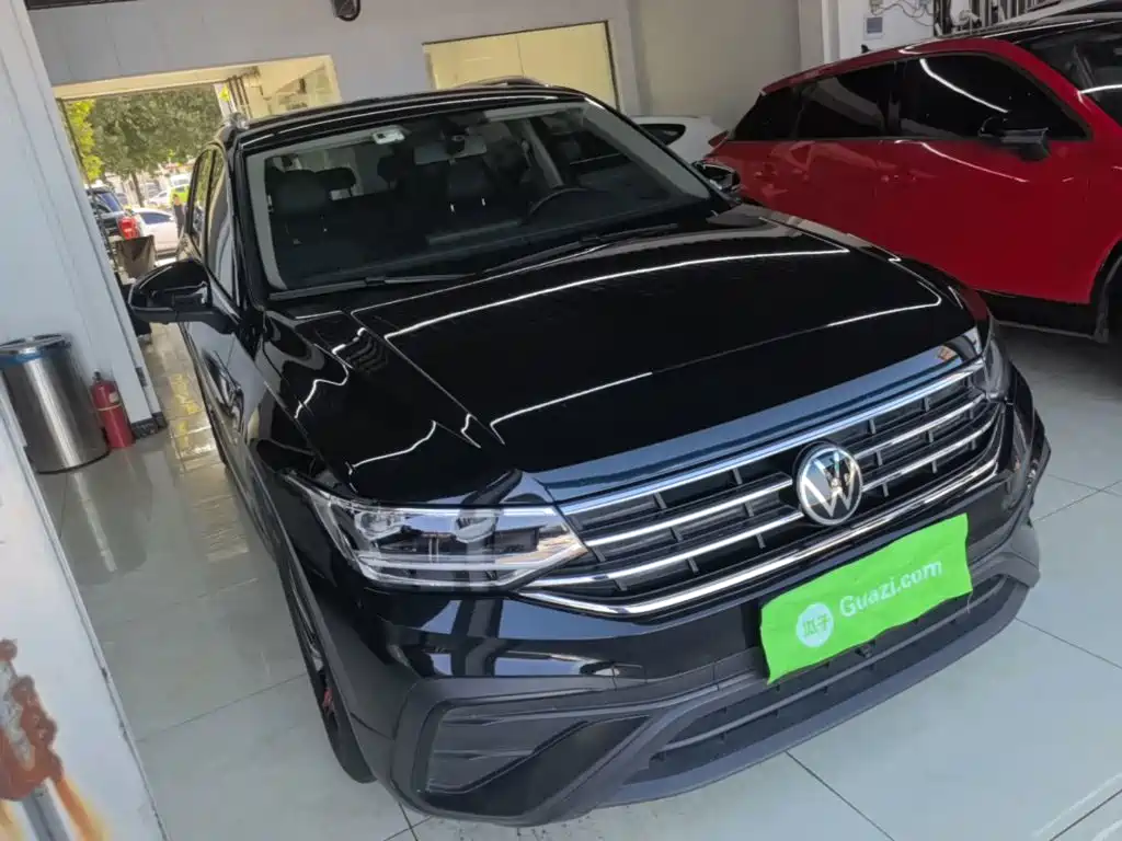 Volkswagen Tiguan L — миниатюра 4