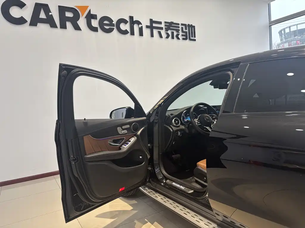 MERCEDES-BENZ GLC COUPE