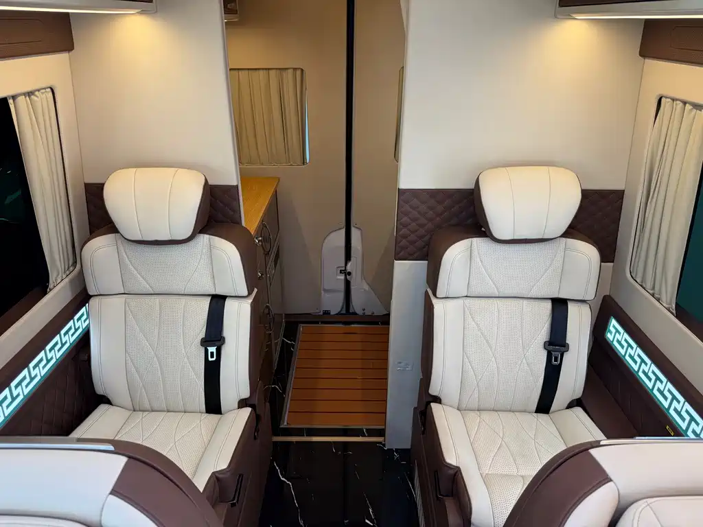 Mercedes-Benz Sprinter 2025 3.0T