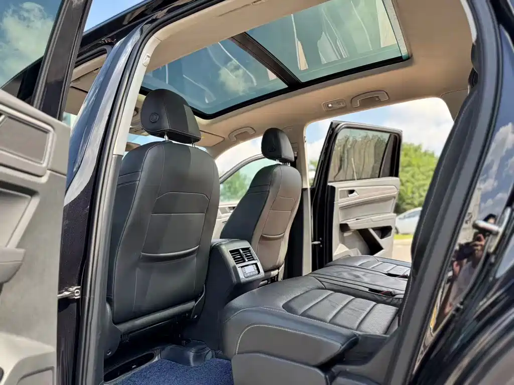Volkswagen Teramont — миниатюра 6