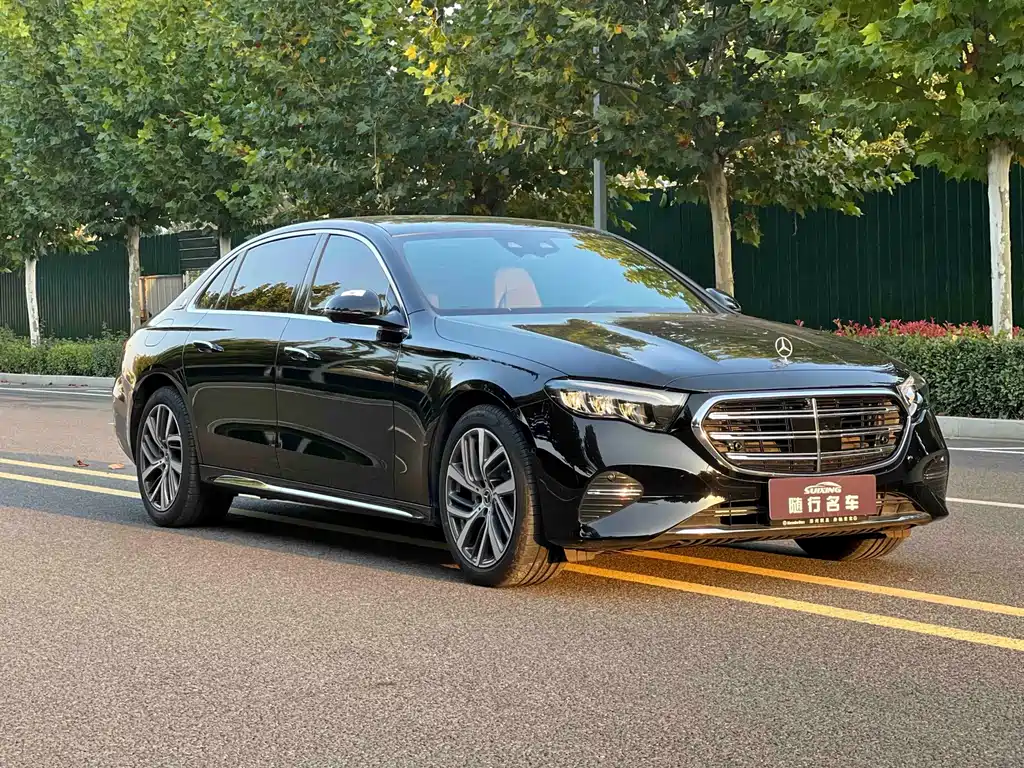 Mercedes-Benz E-Class — миниатюра 3
