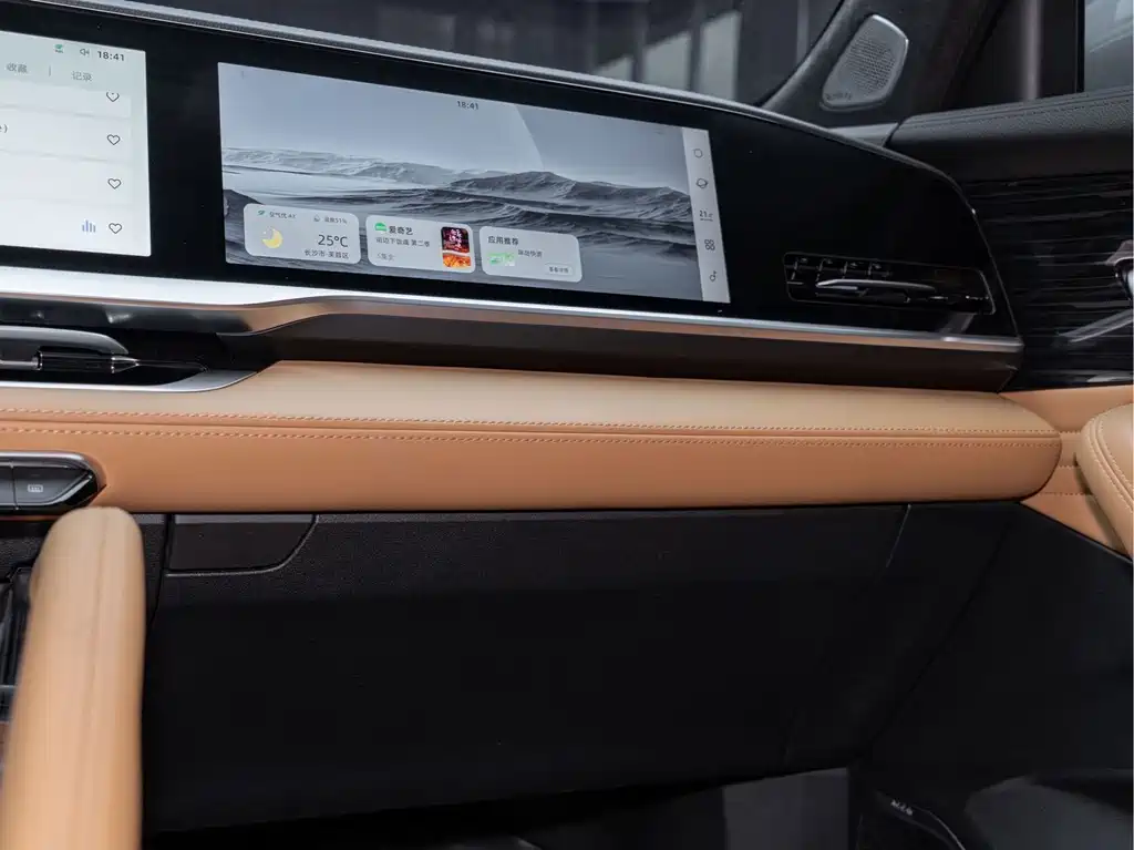 Geely Xingyue L EREV — миниатюра 19