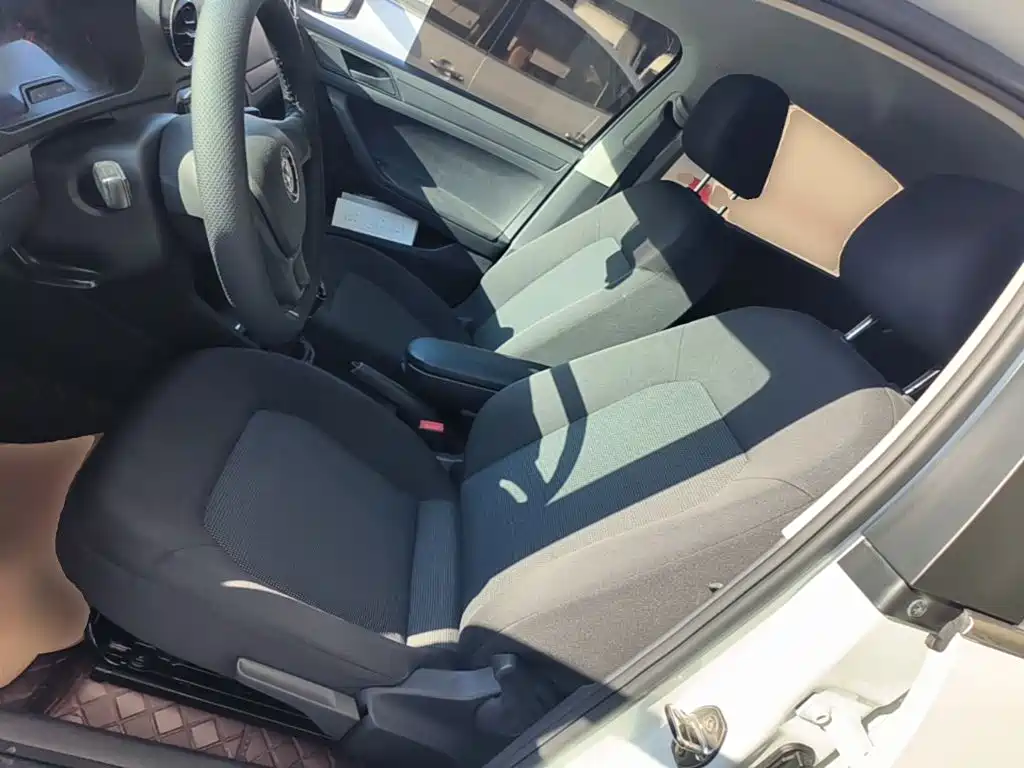 Volkswagen Jetta — миниатюра 15