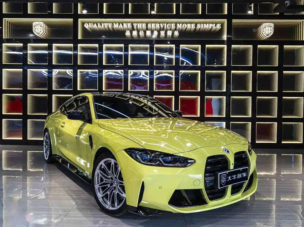 BMW M4 2022 M4