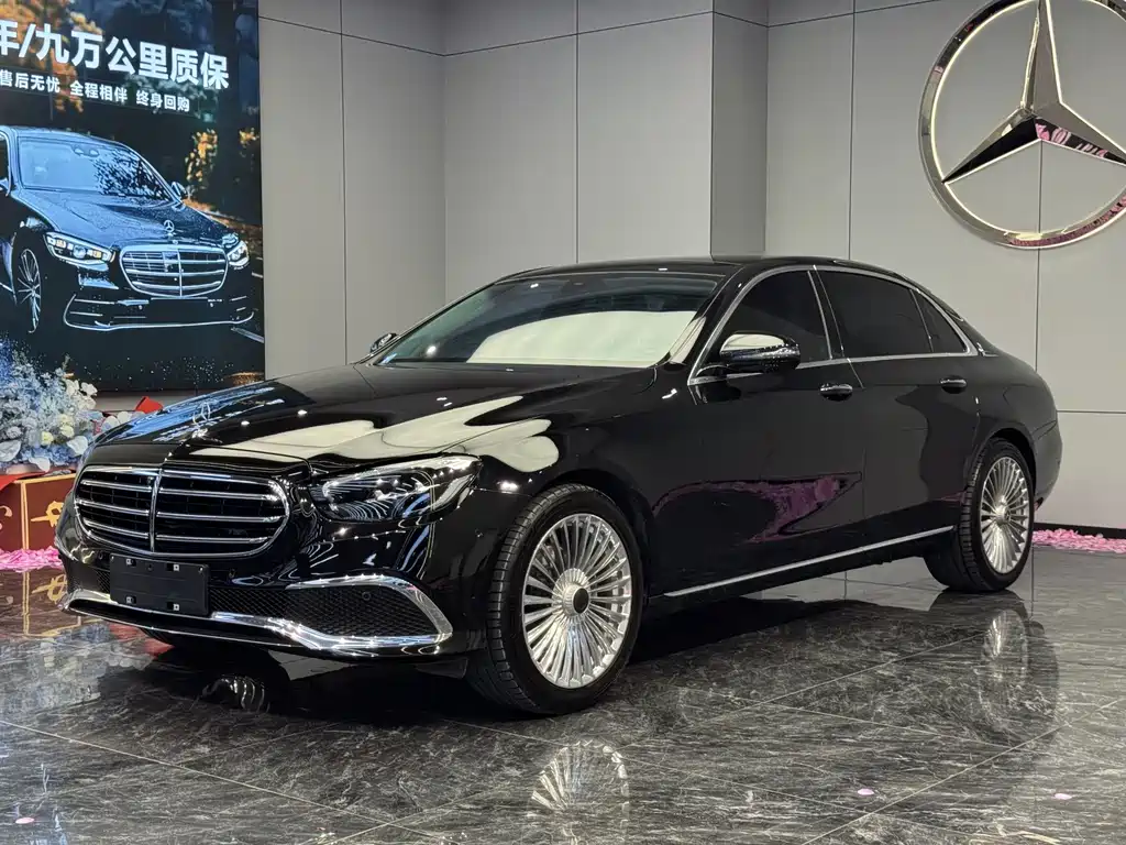 Mercedes-Benz E-Class 2022