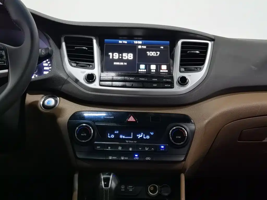Hyundai Tucson — миниатюра 12