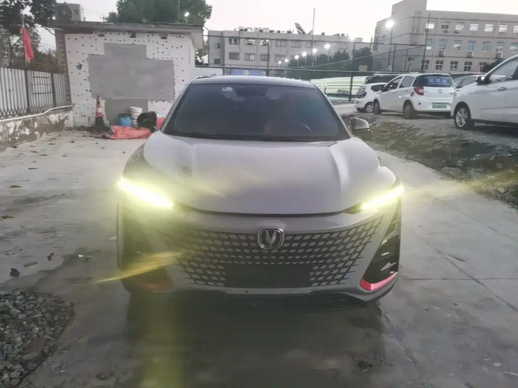 Changan UNI-T — миниатюра 3