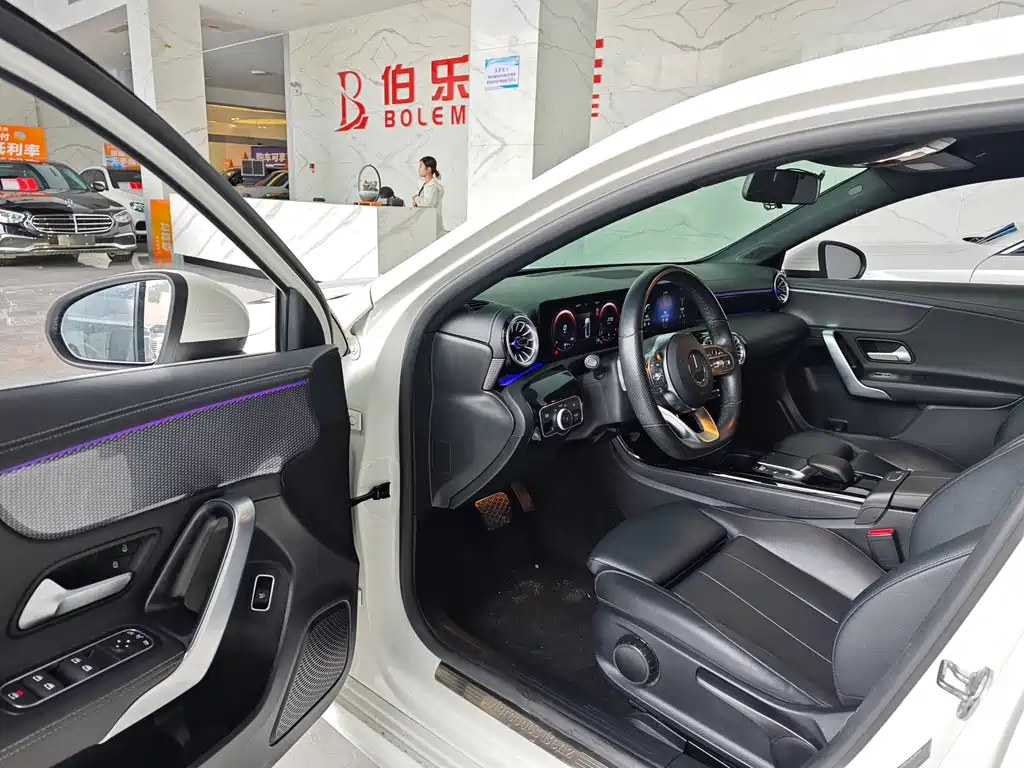 MERCEDES-BENZ A CLASS