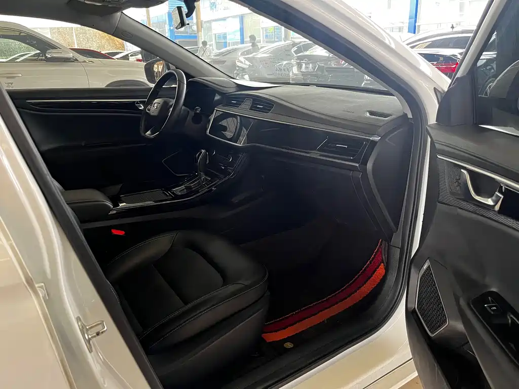 GEELY AUTOMOBILE EMGRAND GL