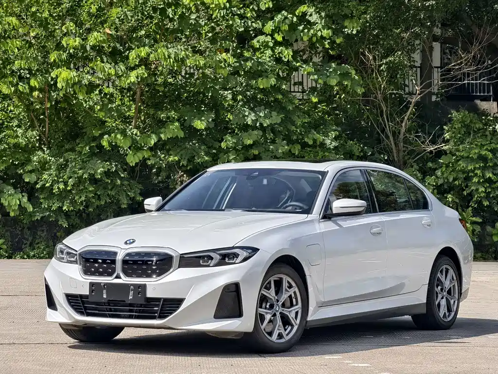2022 BMW i3 - zdjęcie 1 z 18
