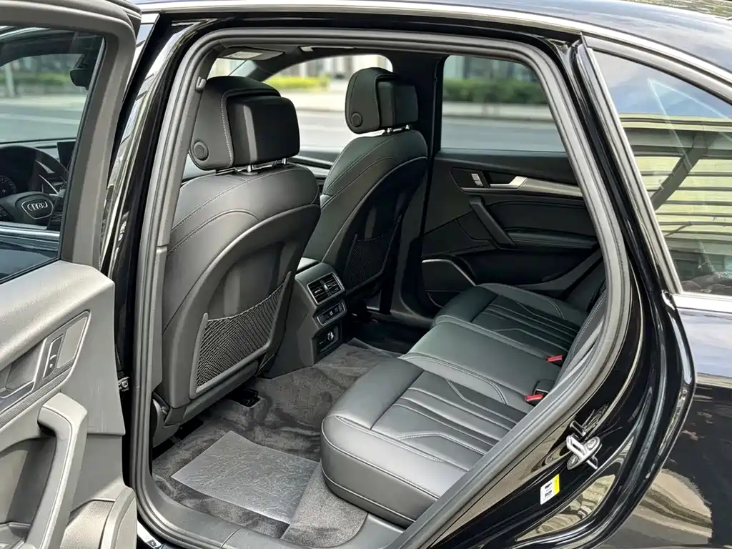 Audi Q5L — миниатюра 13