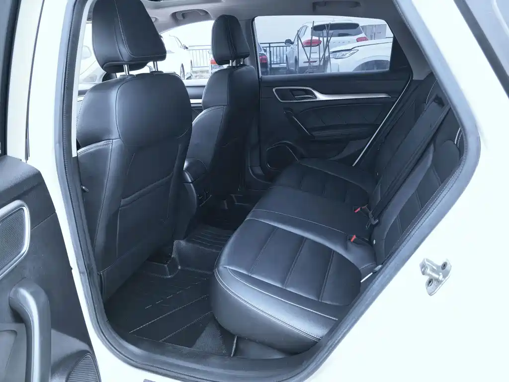MG MG6 — миниатюра 9