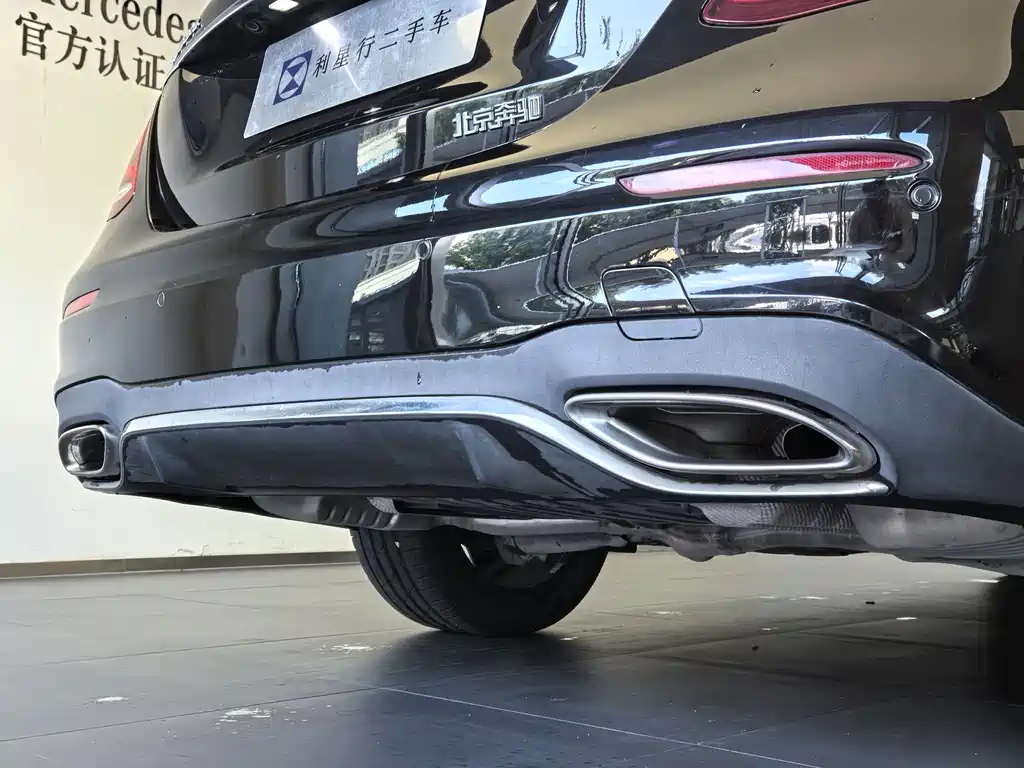 Mercedes-Benz E-Class — миниатюра 8