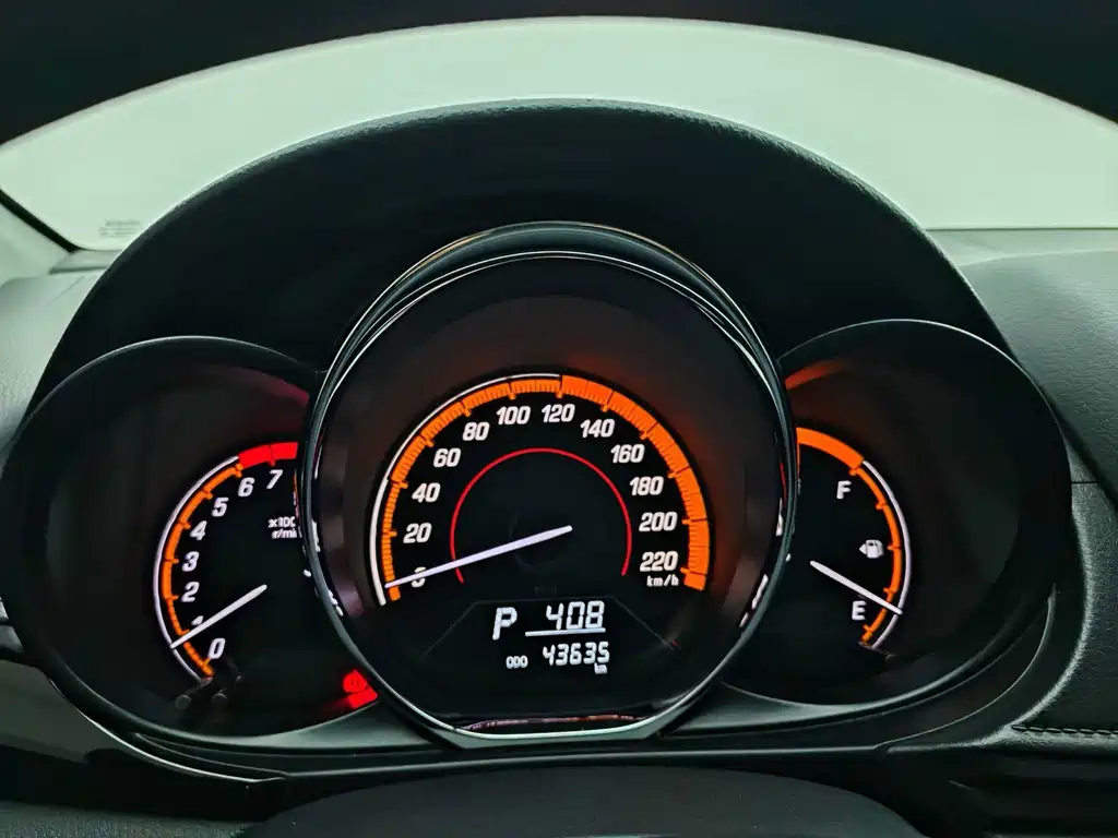 TOYOTA YARIS L ZHIXUAN