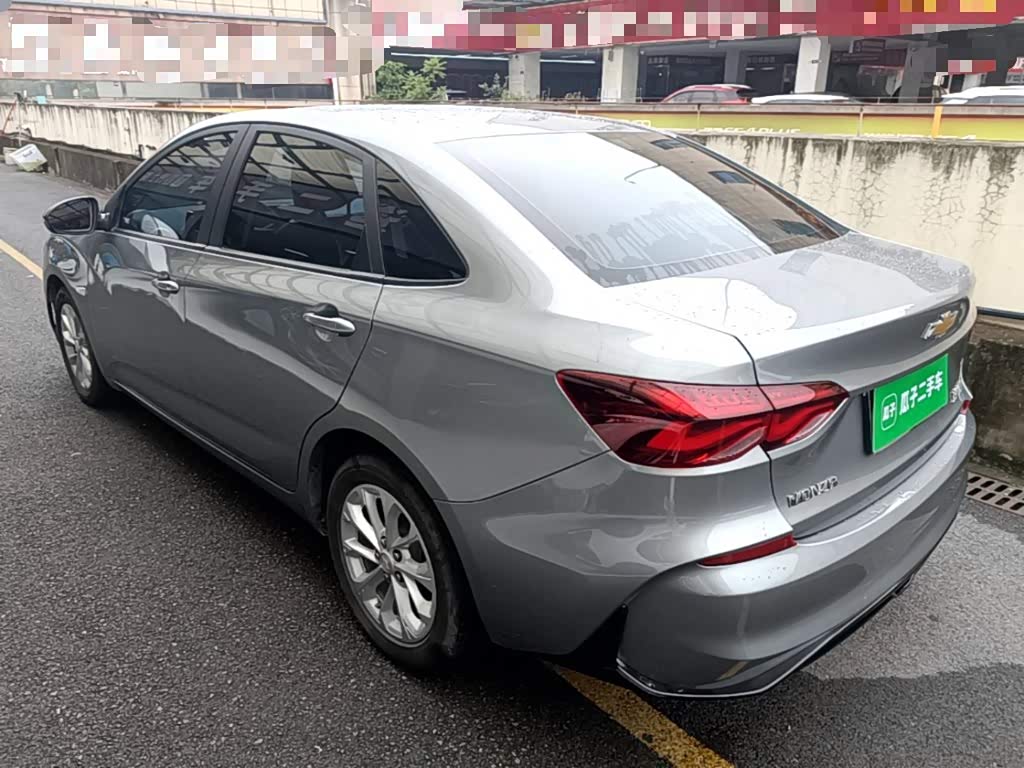 Chevrolet Monza 1.5 л 2023 г. Серебристо-серый, пробег 40400 км