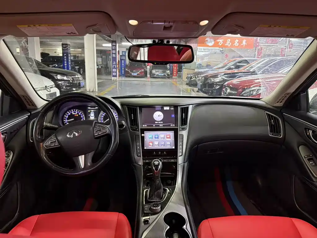 Infiniti Q50 2014 3.7L Comfort