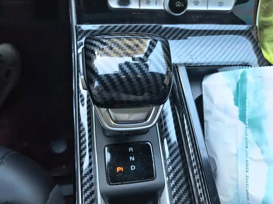 Roewe RX5 eMAX — миниатюра 16