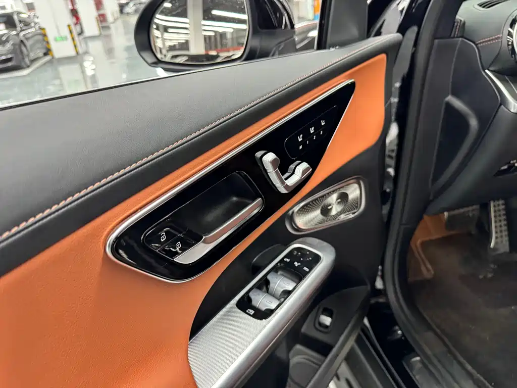 Mercedes-Benz GLC 2023 GLC 300 L 4MATIC Luxury 7 мест