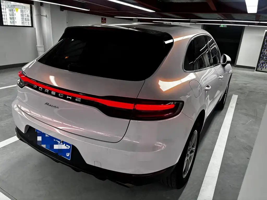 Porsche Macan — миниатюра 18