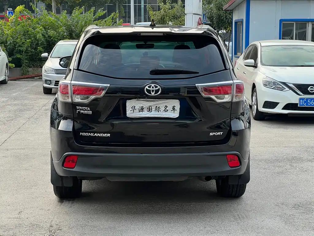 Toyota Highlander — миниатюра 14