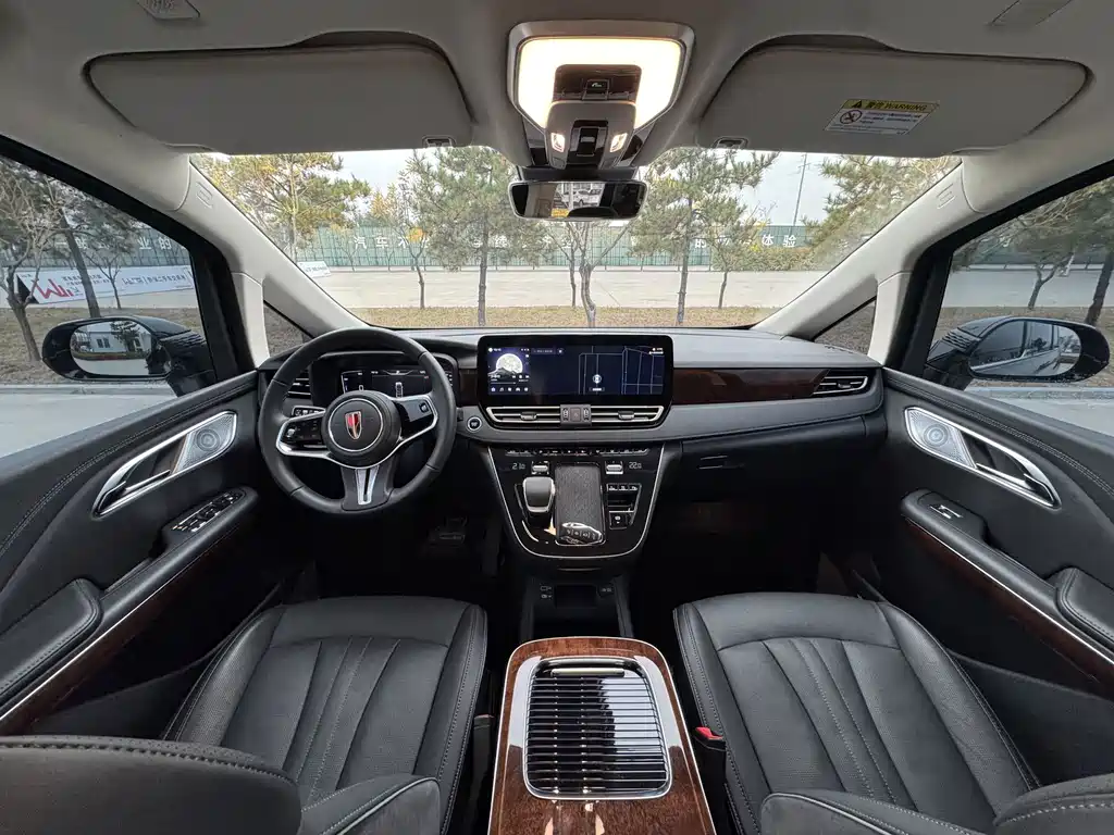 Hongqi Hongqi HQ9 PHEV — миниатюра 8