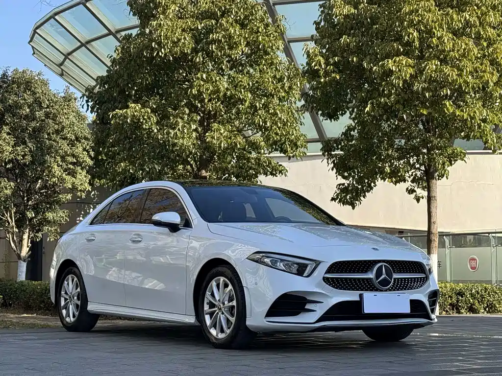 MERCEDES-BENZ A CLASS