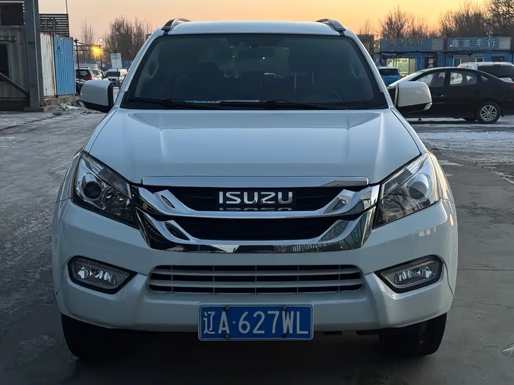 ISUZU MU X SHEPHERD RANGER