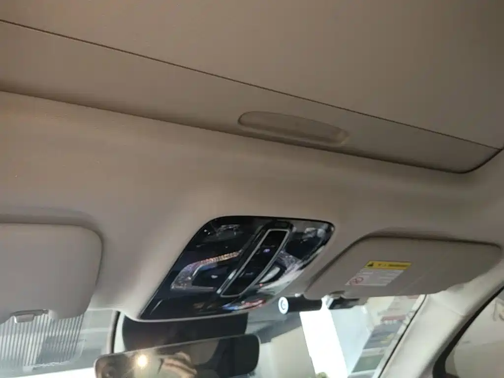 Roewe iMAX8 — миниатюра 18