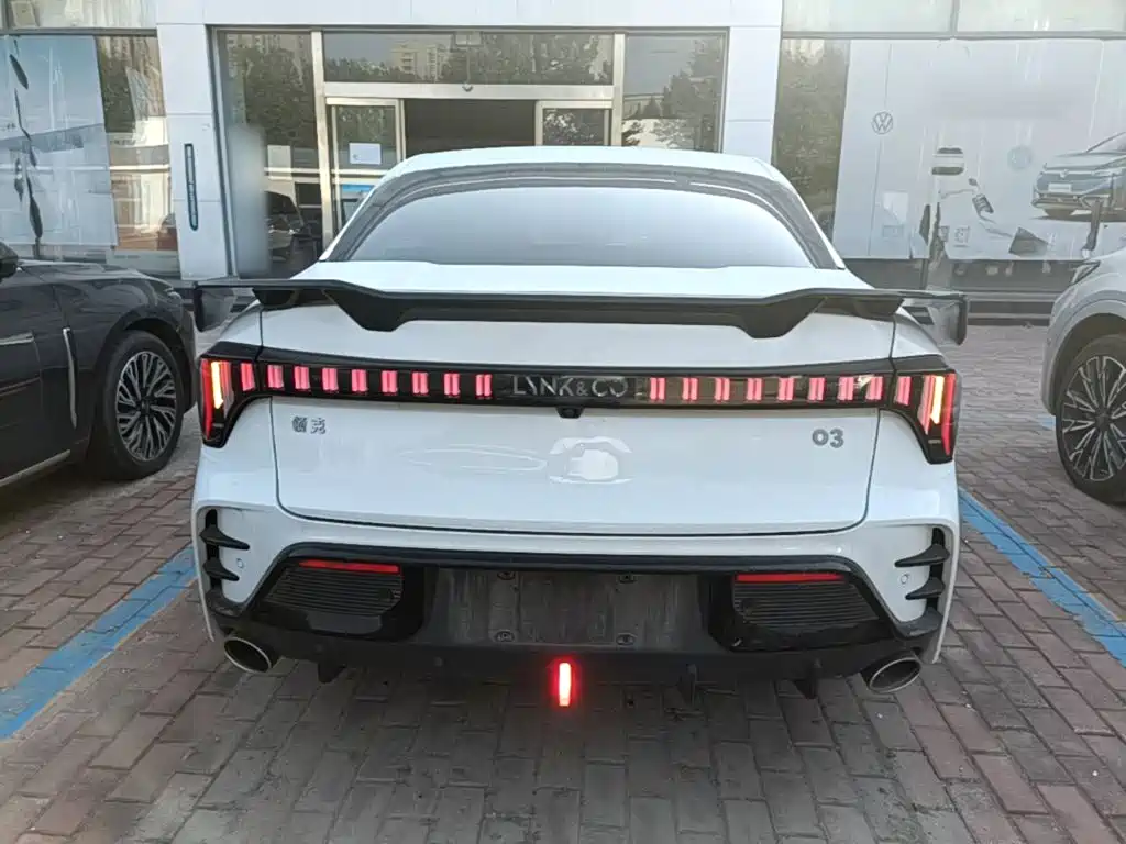 Lynk & Co 03 — миниатюра 6