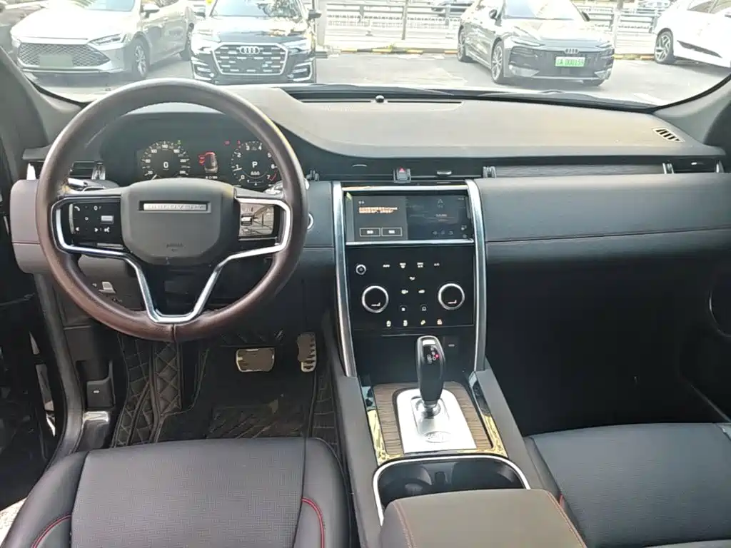 Land Rover Discovery Sport — миниатюра 10