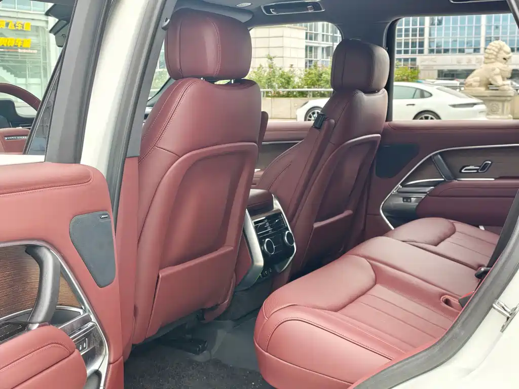 Land Rover Range Rover — миниатюра 6