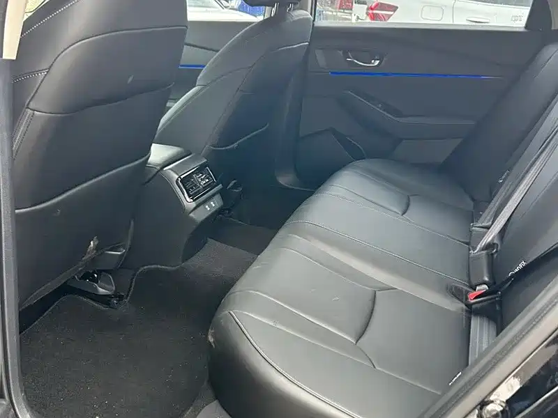 Honda Accord — миниатюра 6