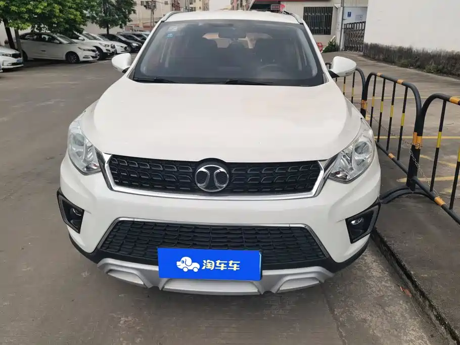 BAIC Senova X35 — миниатюра 2