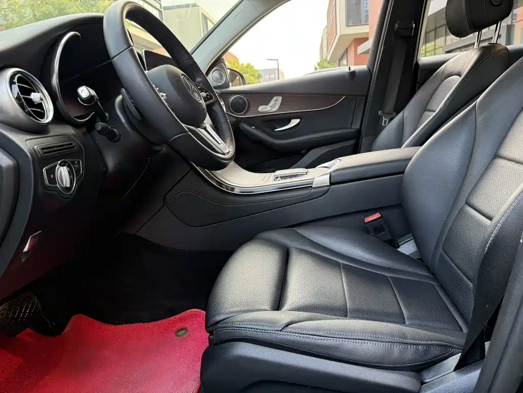Mercedes-Benz GLC (Import) — миниатюра 10
