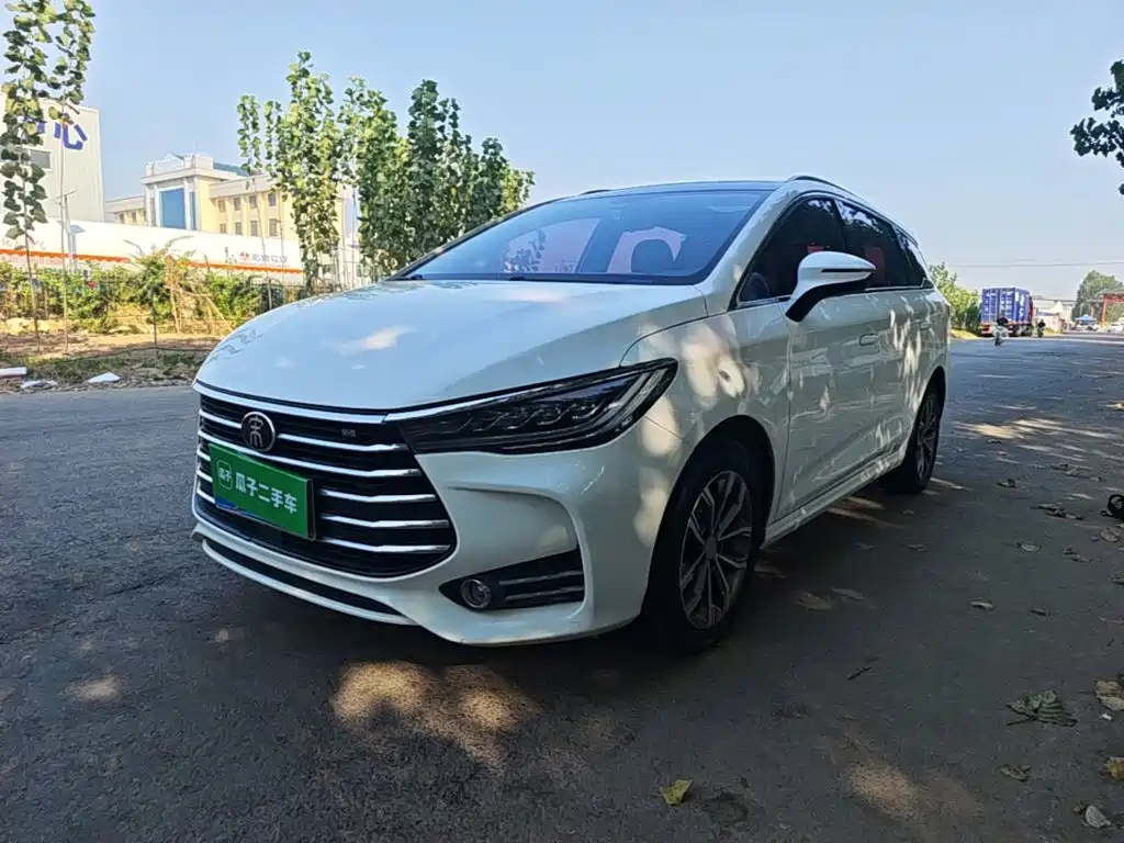 BYD MAX — миниатюра 2