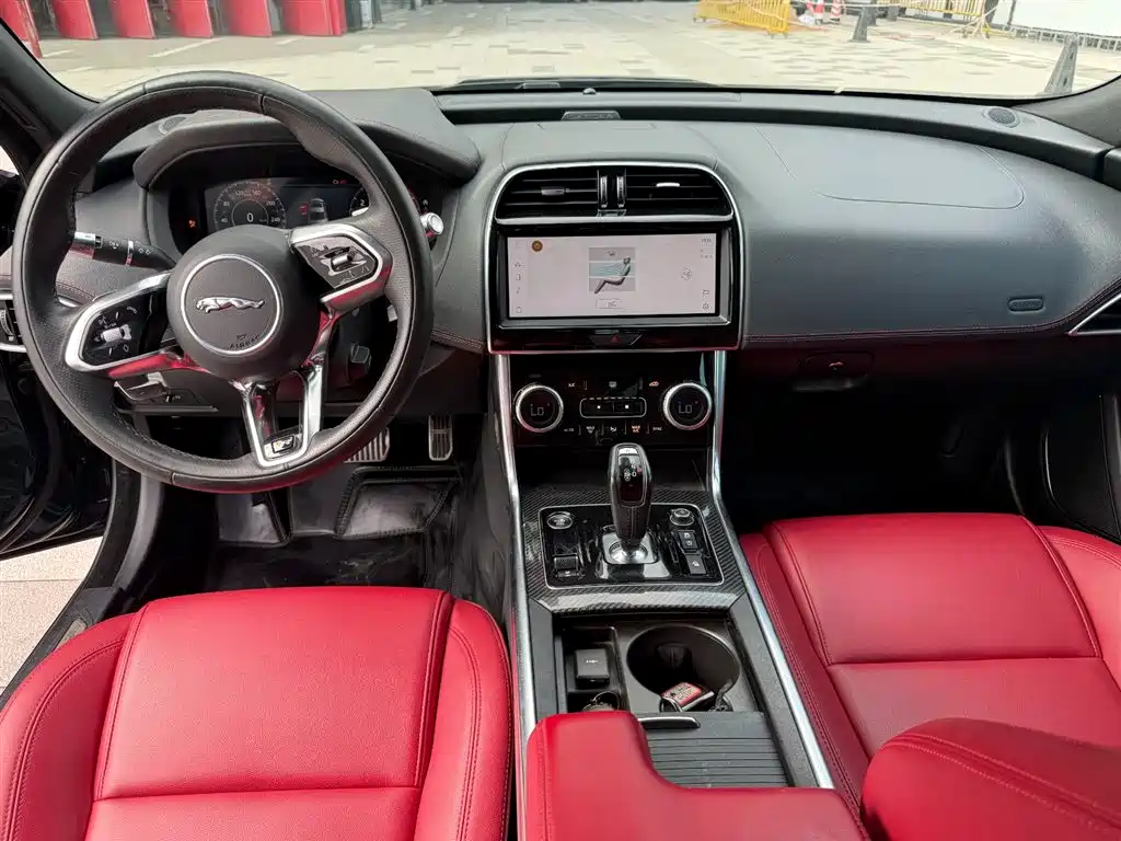 Jaguar XEL 2021 2.0T 250PS R-DYNAMIC S Sport