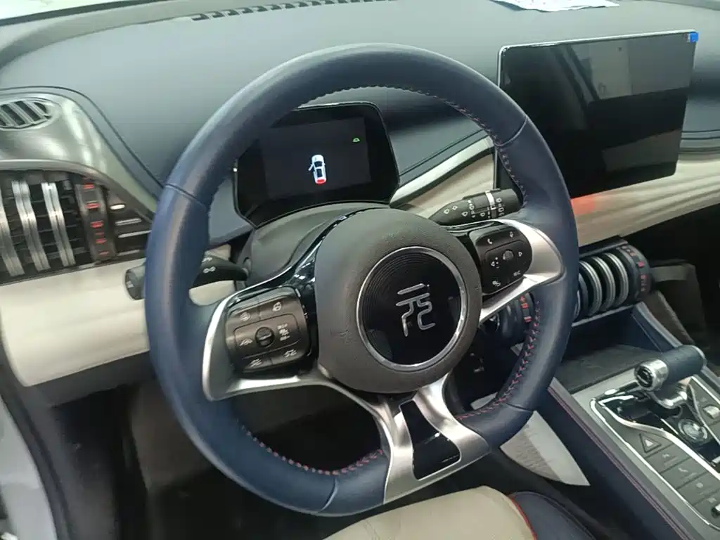 BYD Yuan Plus — миниатюра 11