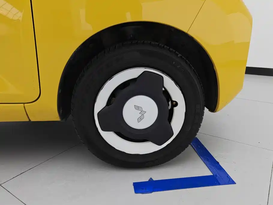 Wuling MINIEV — миниатюра 6