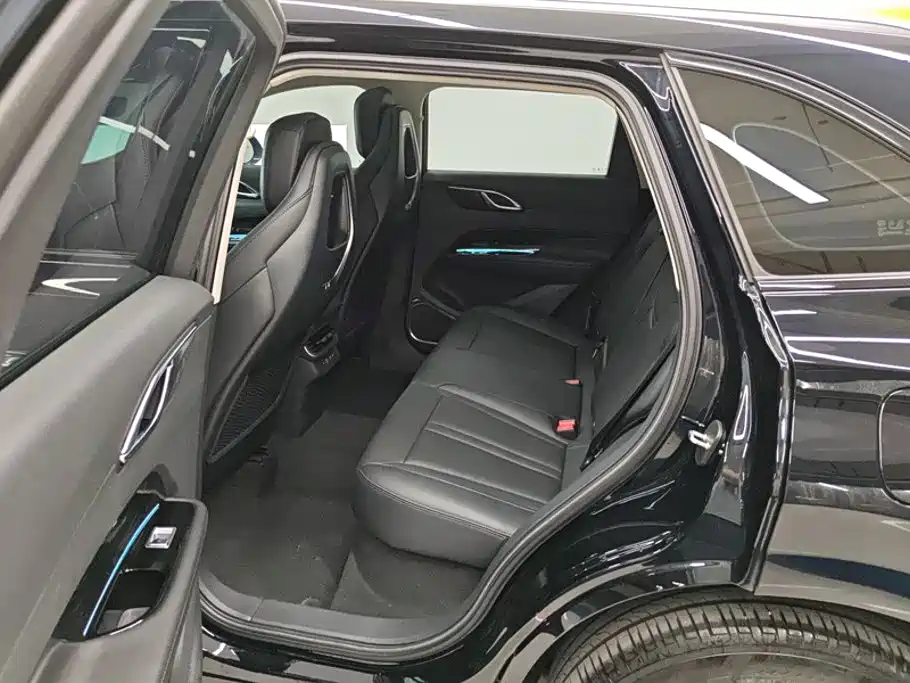 Hongqi Hongqi HS3 PHEV — миниатюра 11