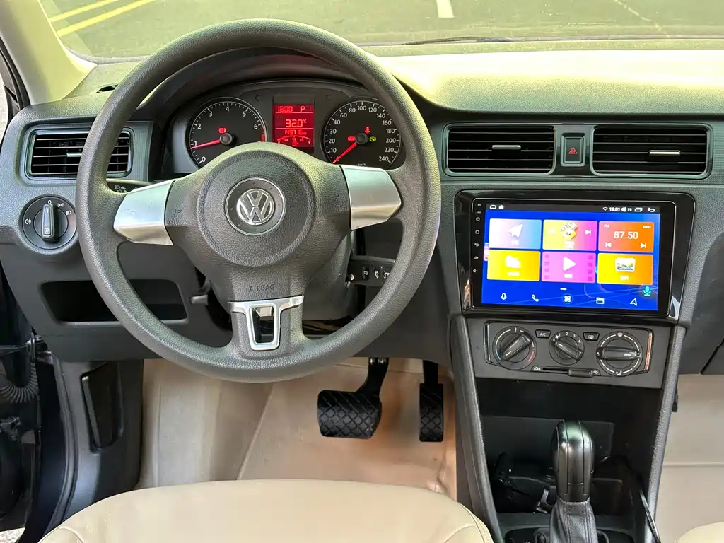 Volkswagen Santana — миниатюра 10