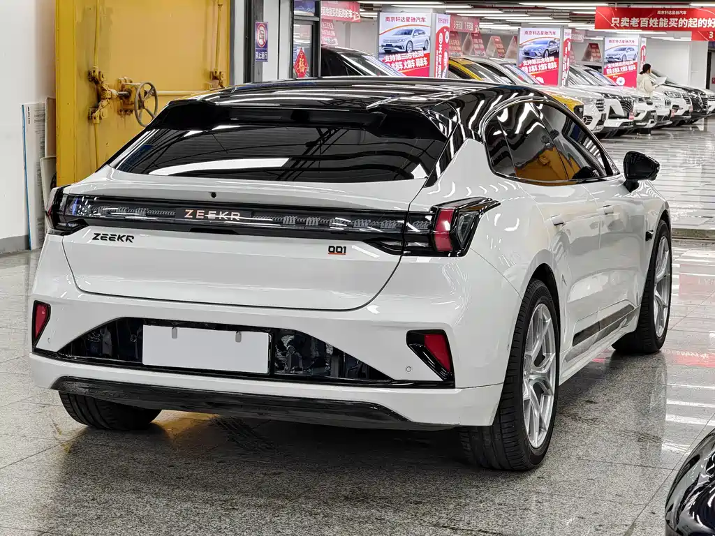 ZEEKR EXTREME KRYPTON 001