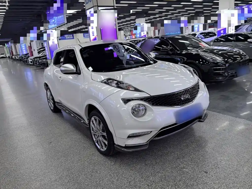 Infiniti ESQ — миниатюра 4